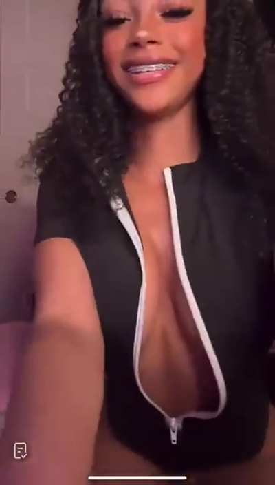 Ignores the zipper completely