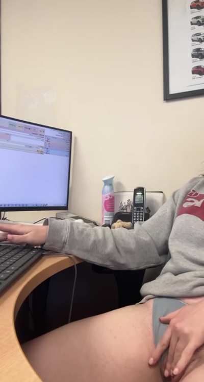 How I enjoy spending days at my desk 🤭