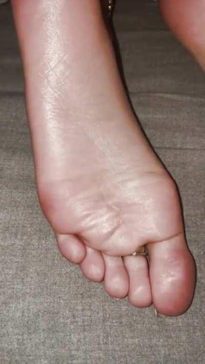 ‘Sleepy soles’🫣