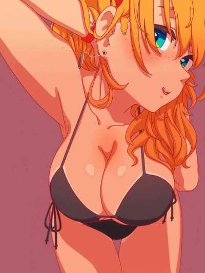 Someone forgot to get fully tanned