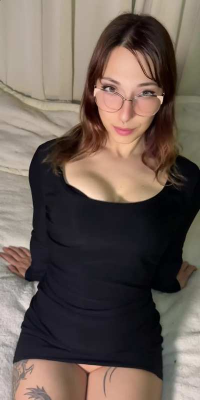 My eyes are up here!