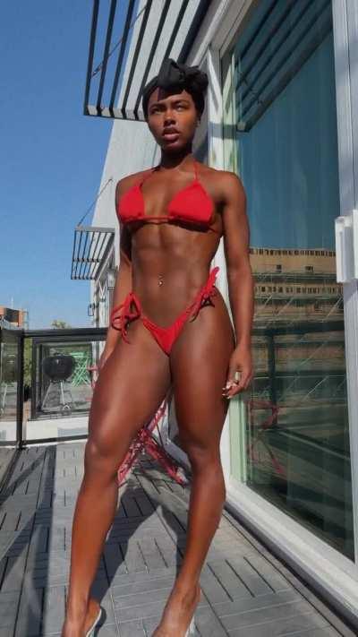 Tyler Malveaux (@countrygirl_tyler)