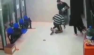 Half-asleep Palestinian doctor saves suffocating child in 10 seconds!