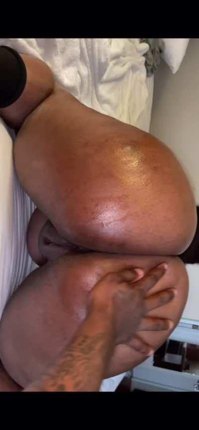 Ass Like A Planet 😳