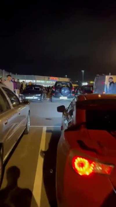 Any of you late night shoppers might want to avoid Wilton tonight (video)