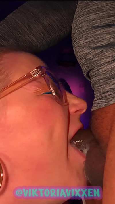 Swallowing that cock up yum 😛🍭💦