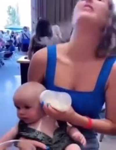 La luchona es madre modelo