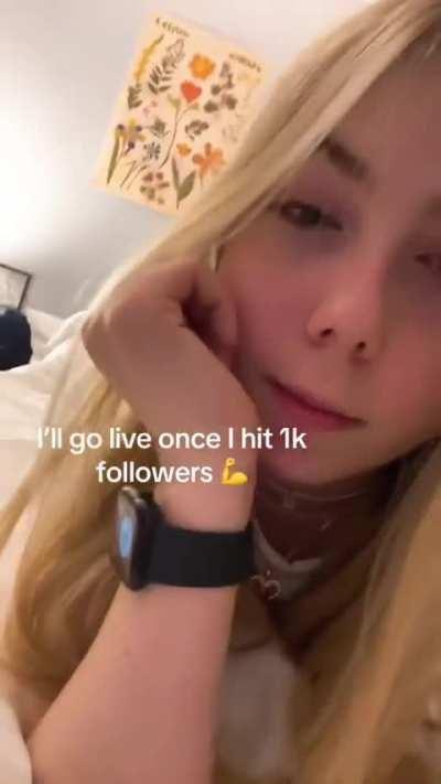 everyone go follow her @kayla_lague