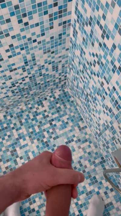 Horny in the shower💦🚿