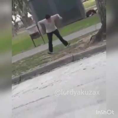 Literalmente toda la doomer gvng escuchando welcome to iowa