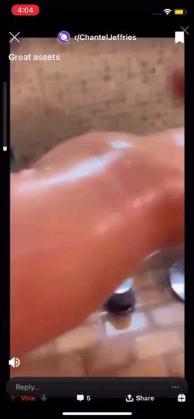 Shower vid with sound