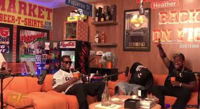 I know T-rell be heated when people tell him to put his right hand out when they dap lol