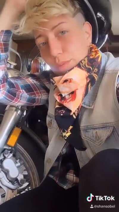 What do you think about Androgynous lesbians? Hot or not?