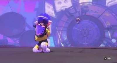 man frye is really getting into the team skeleton spirit