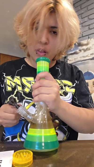 Crossfaded and horny 💋