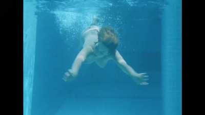 Joan Bamford & Lou Alexion - Gentlemen Prefer Nature Girls (US1963) (2/6) - a swim