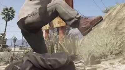 I can't believe Neil Cuckmann killed my favorite video game character in the first few hours of the game and forced me to play as his killer for 30 hours. Shit writing and shit writer.