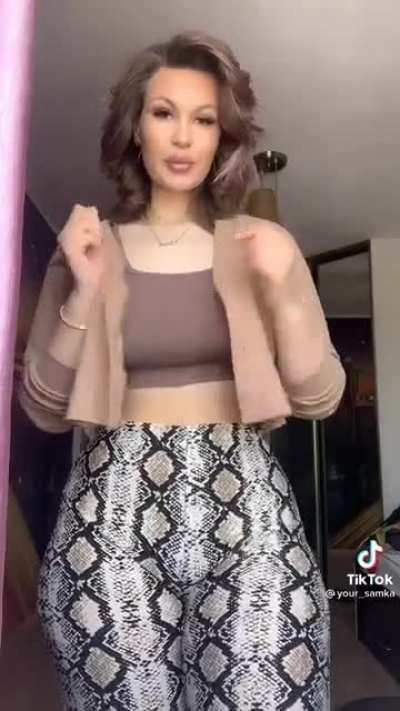 Soft & Jiggly No.104 (Elegant Little Jiggle Pt.2) 🍑🤤