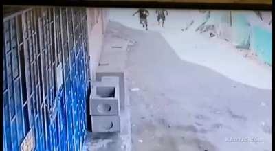 Man tried to rob a Woman