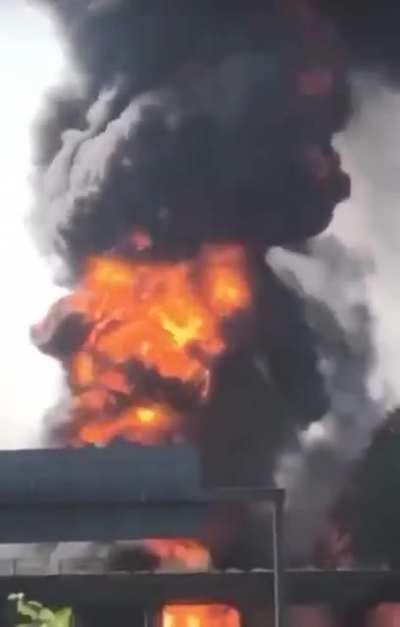 Heute auf der A40 in Mülheim (nicht mein Video)