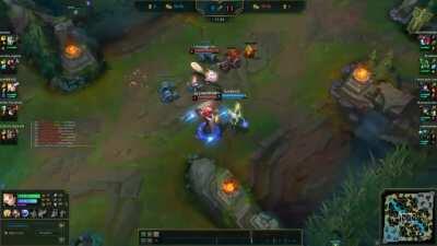 My triple dodge and double kill as Lux