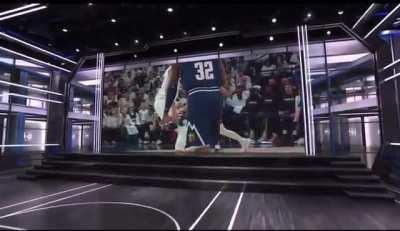 TNT panel saying NBA game is boring as hell, watching hockey instead