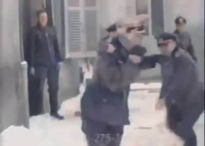 Himmler’in kar topu oynarken çekilmiş görüntüsü 1940 