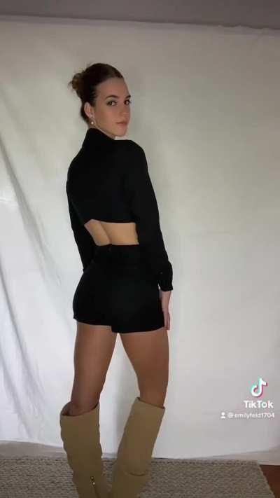 Stunning in all black