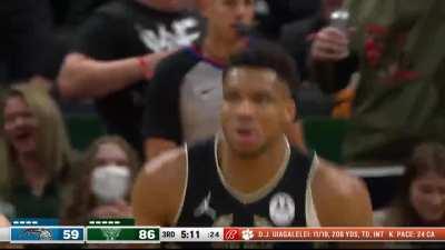 [Highlight] Giannis loses Lopez on the spin and throws down the viscous slam over Bamba