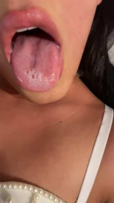 Do you ever cum yourself in the face? 😉