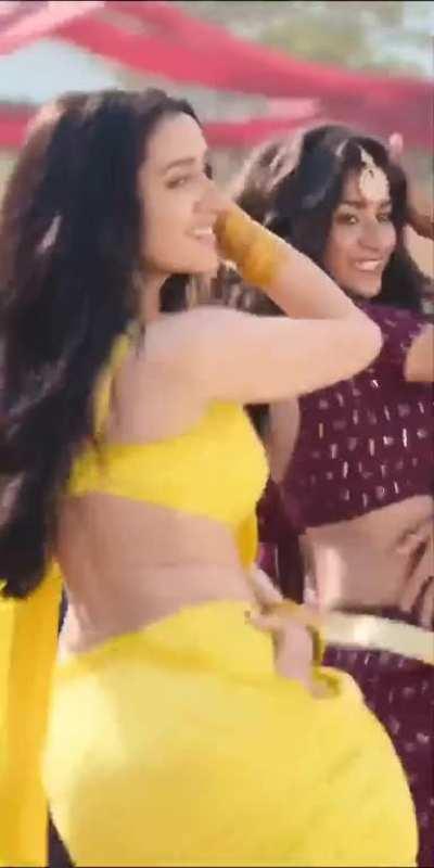 Naach raandi naach. Shraddha Kapoor saali. Finally shed her innocent vibes and became a full slut in 2023.