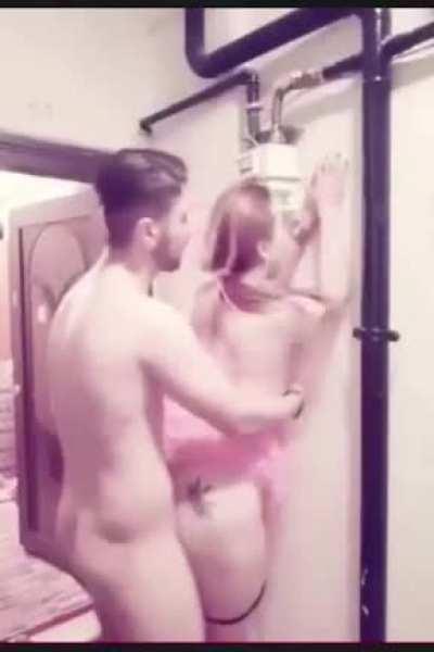 doğalgaz borusuna dayayıp??