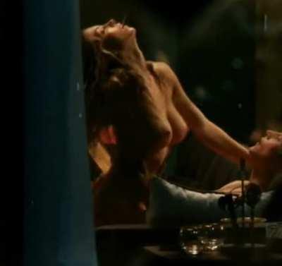 Let's admit, every man has masturbate for Sydney Sweeney on this scene