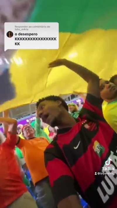 eu quero ver o jogo 😭