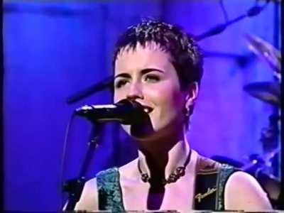 The Cranberries (Dolores O'Riordan) - 