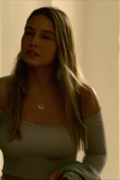 Madelyn cline, BOOTY