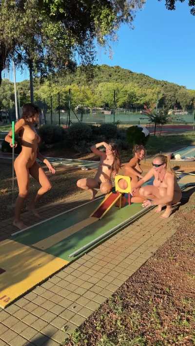 I love how well she puts it in the hole!