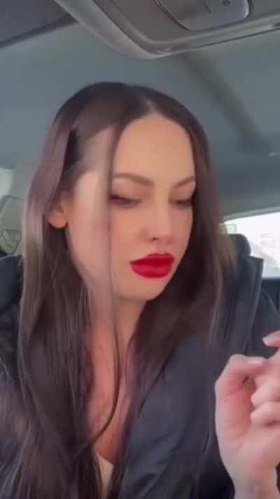 Трипер-путешественница обращается к своим подписичникам...