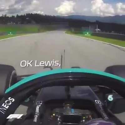 When Carlos Sainz is trying to un-lap himself and waves Lewis Hamilton for letting him pass.