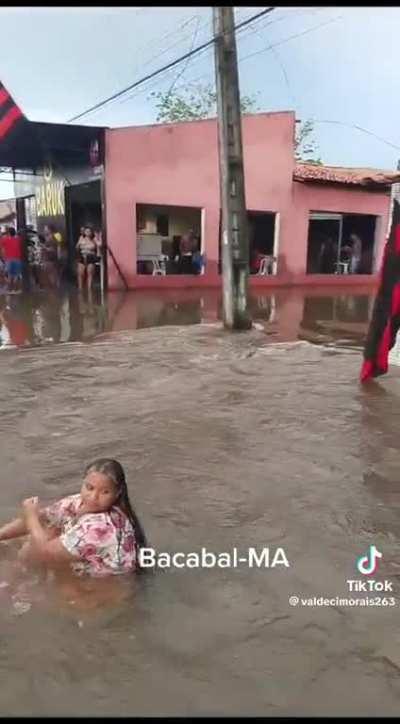 Grato por ser latino americano 💪💪🇧🇷🇧🇷