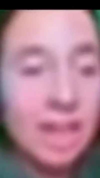 Dunyanin en yakisikli insani