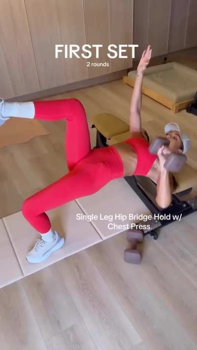 'AM workout with Jessica' - IG September 2025