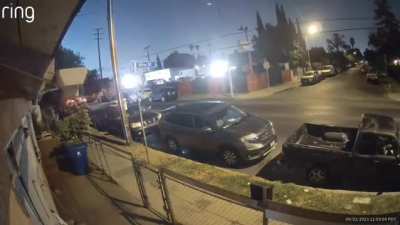 A little bzzzzzzt to spark up the evening (volume warning - but what youd expect)