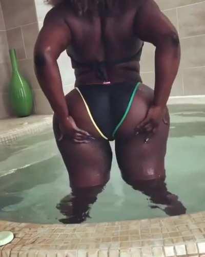 Wet Big Wet Ass 🍆💦💦