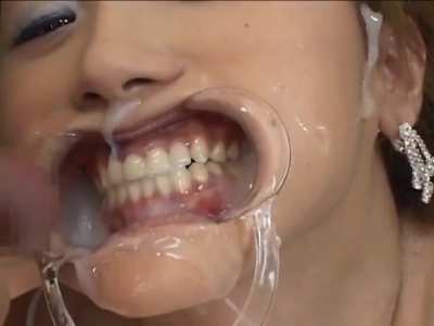 The Little Princess enjoys being worshipped and rewarded by her subjects. She holds the loads  and savours the flavour for a long while before swallowing. Cumshots Gokkun cumslut multiple cumshots