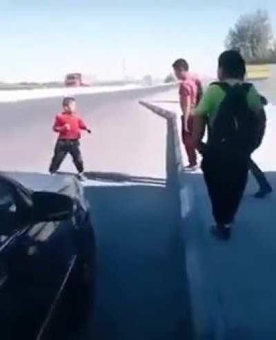 Big kid vs Small kid