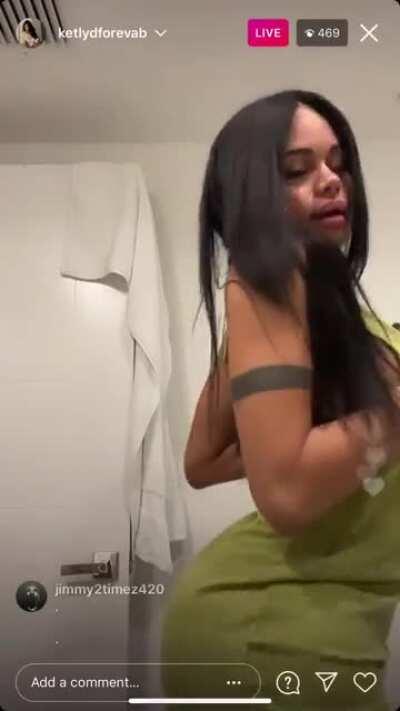 I knew something was about to pop off. 😂 Nip Slip.