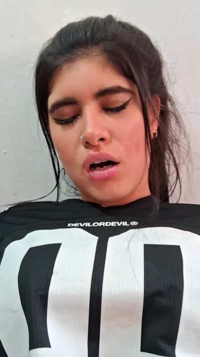 Be honest, would you suck my pussy?