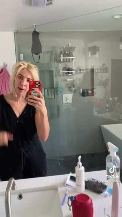 Leaked footage of TS' writing process for reputation