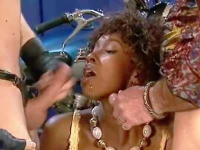 Backey & Jean-Pierre countdown to cum on Luna Parker